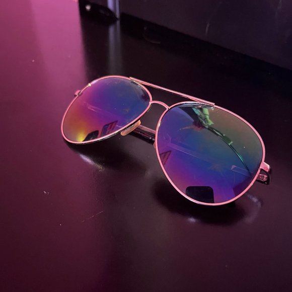 Aviator Sunglasses with Rainbow Lens - Picture 1 of 3